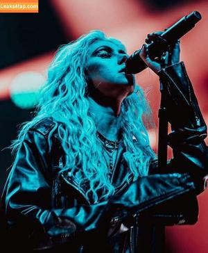 Taylor Momsen photo #0071