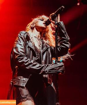 Taylor Momsen photo #0079