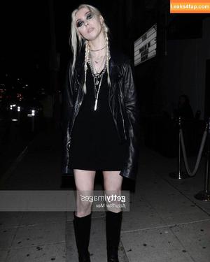Taylor Momsen photo #0116