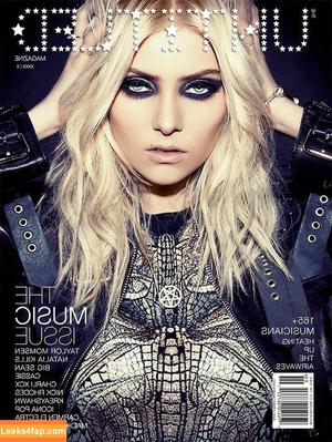 Taylor Momsen photo #0144