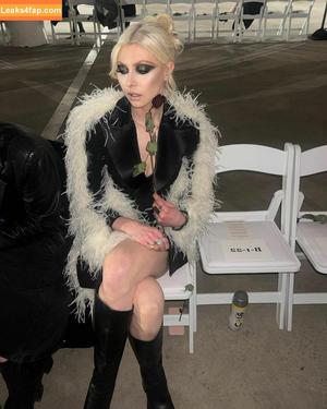 Taylor Momsen photo #0186