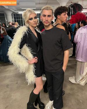 Taylor Momsen photo #0192