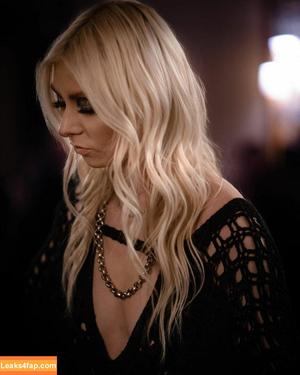 Taylor Momsen photo #0214