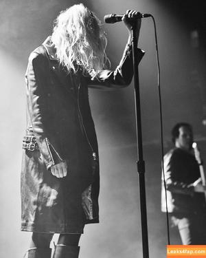 Taylor Momsen photo #0221