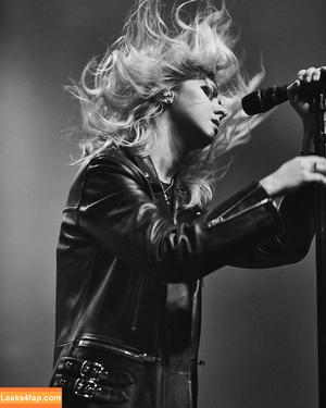 Taylor Momsen photo #0223