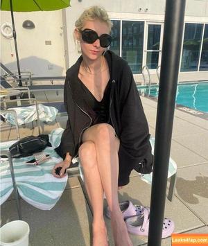 Taylor Momsen photo #0287