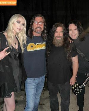 Taylor Momsen photo #0315