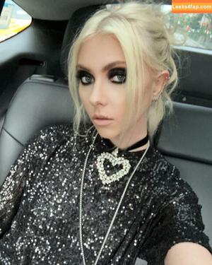 Taylor Momsen photo #0333