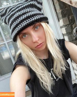Taylor Momsen photo #0343