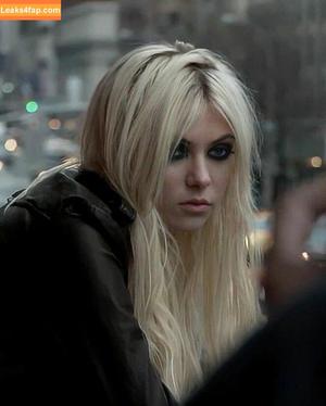 Taylor Momsen photo #0350