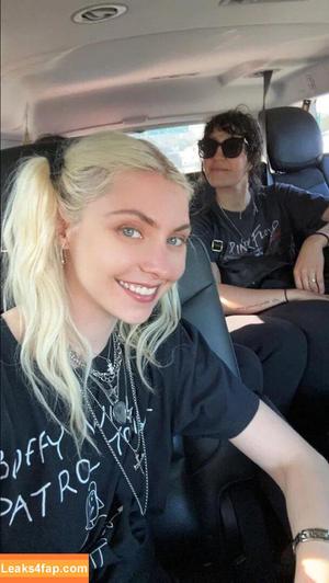 Taylor Momsen photo #0352