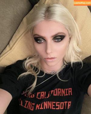 Taylor Momsen photo #0356
