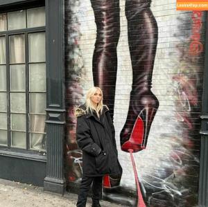 Taylor Momsen photo #0383