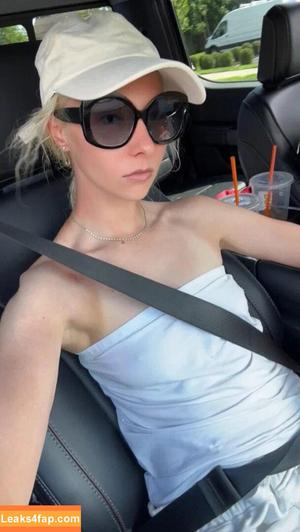 Taylor Momsen photo #0399