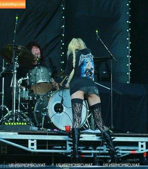Taylor Momsen photo #0422