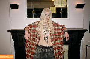 Taylor Momsen photo #0447