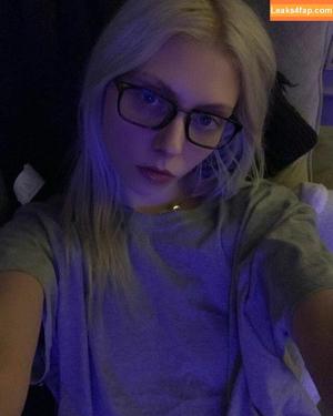 Taylor Momsen photo #0465