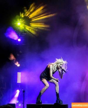Taylor Momsen photo #0479