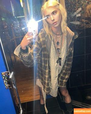 Taylor Momsen photo #0585