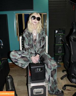 Taylor Momsen photo #0619