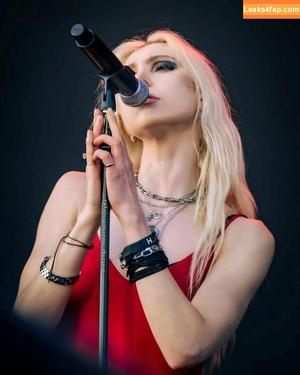 Taylor Momsen photo #0661