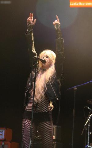 Taylor Momsen фото #0712