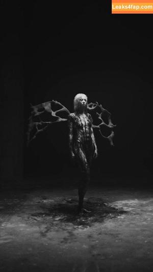 Taylor Momsen photo #0884