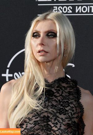 Taylor Momsen photo #0892