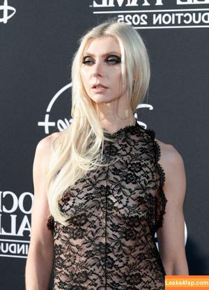 Taylor Momsen photo #0903
