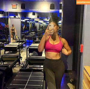 Taylor Rooks photo #0006