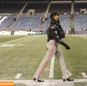 Taylor Rooks photo #0010