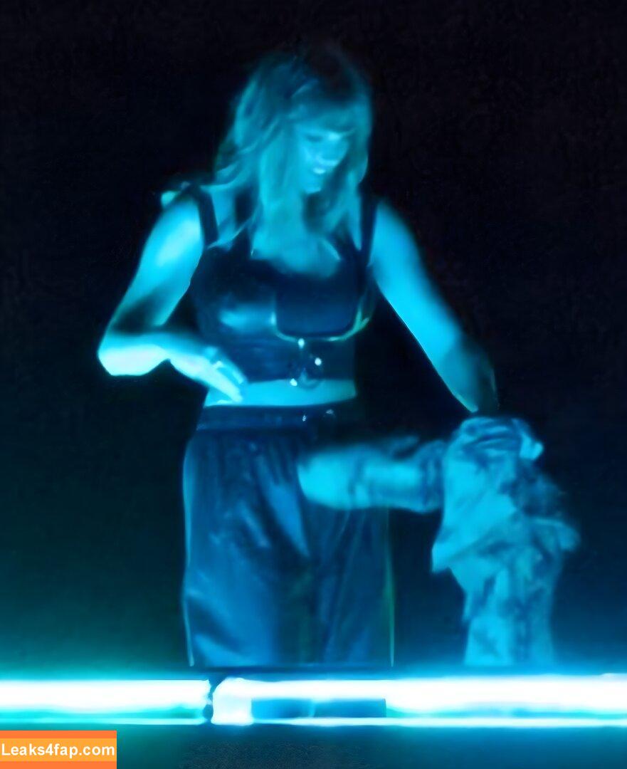 Taylor Swift / shawtiee / taylorswift / taylorswift13 leaked photo photo #9581
