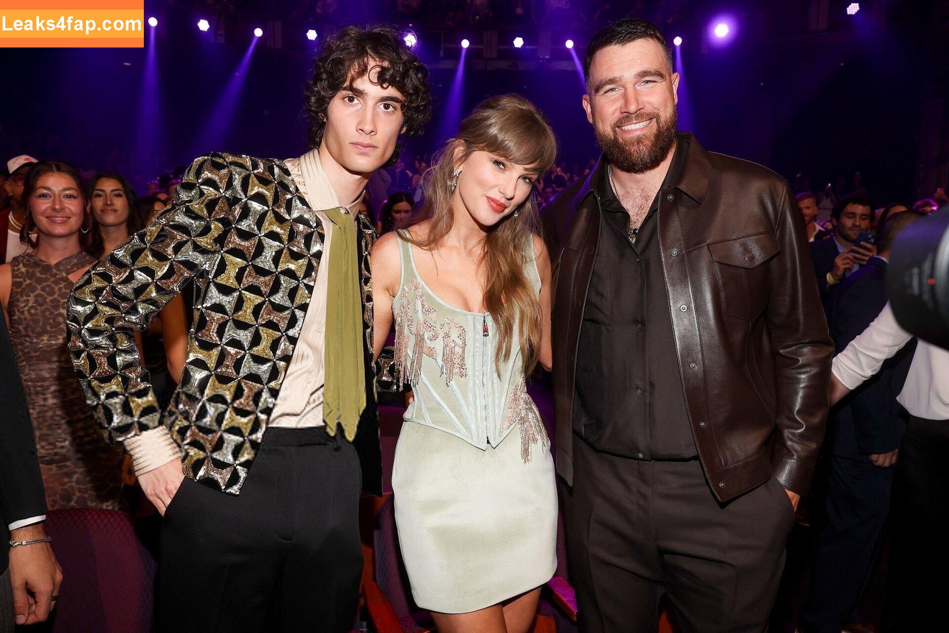 Taylor Swift / shawtiee / taylorswift / taylorswift13 leaked photo photo #9774