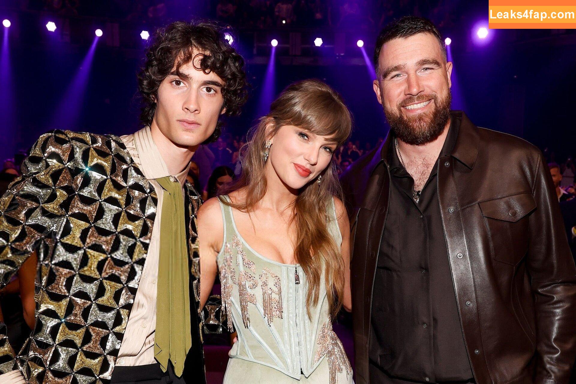 Taylor Swift / shawtiee / taylorswift / taylorswift13 leaked photo photo #9775