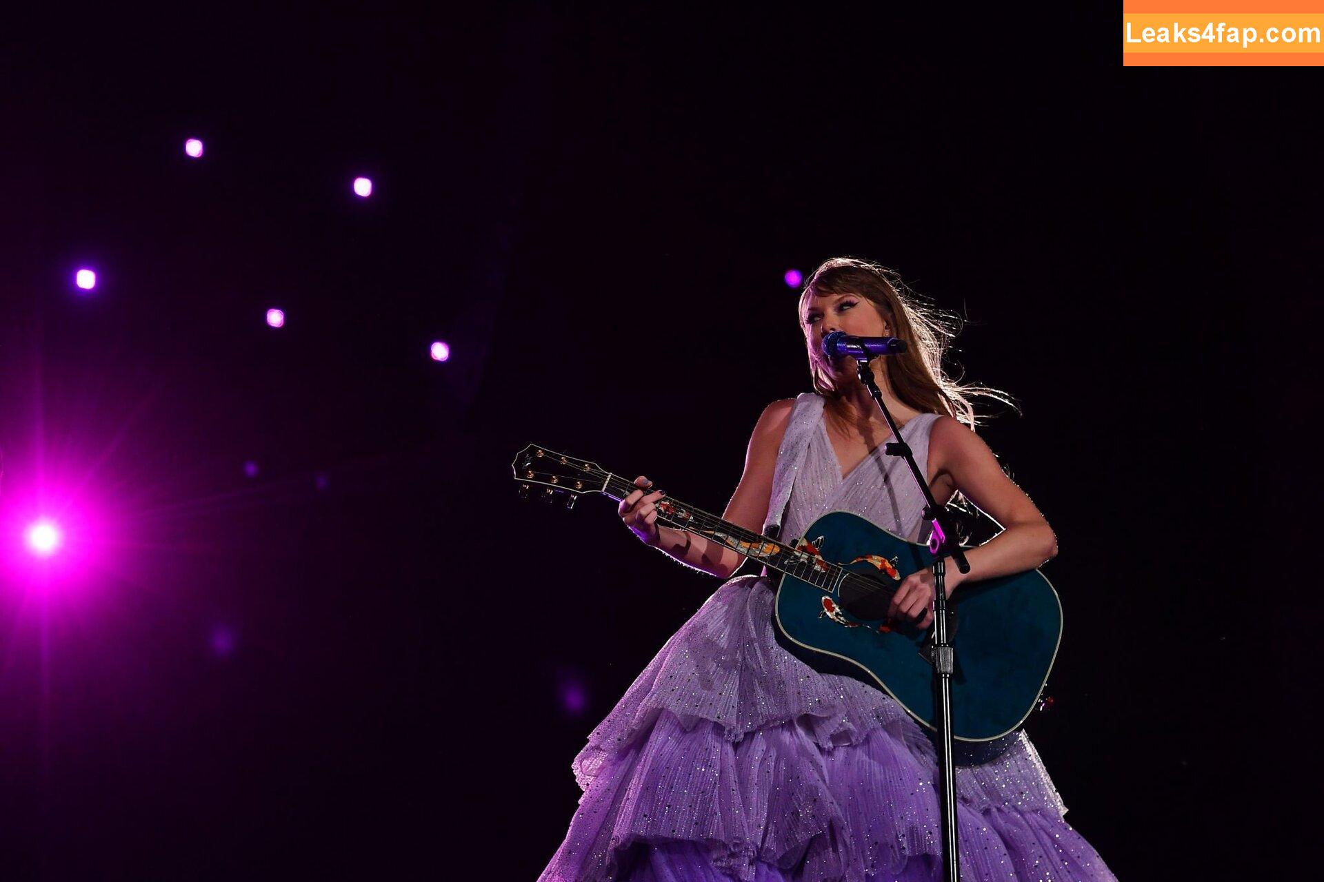 Taylor Swift / TaylorSwift / biancasotelo14 / shawtiee / taylorswift13 leaked photo photo #2041