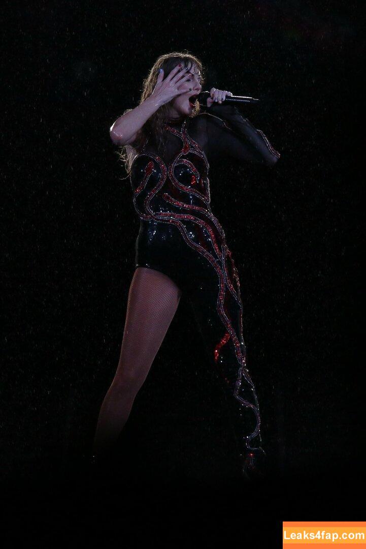 Taylor Swift / TaylorSwift / biancasotelo14 / shawtiee / taylorswift13 leaked photo photo #2135