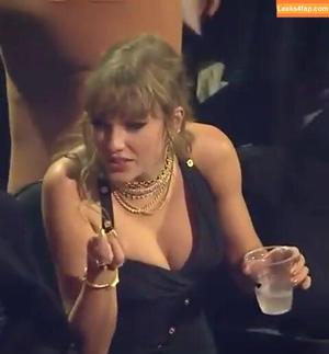 Taylor Swift photo #2215