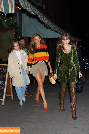 Taylor Swift photo #2698