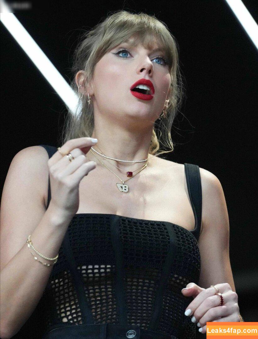 Taylor Swift / TaylorSwift / biancasotelo14 / shawtiee / taylorswift13 leaked photo photo #4272