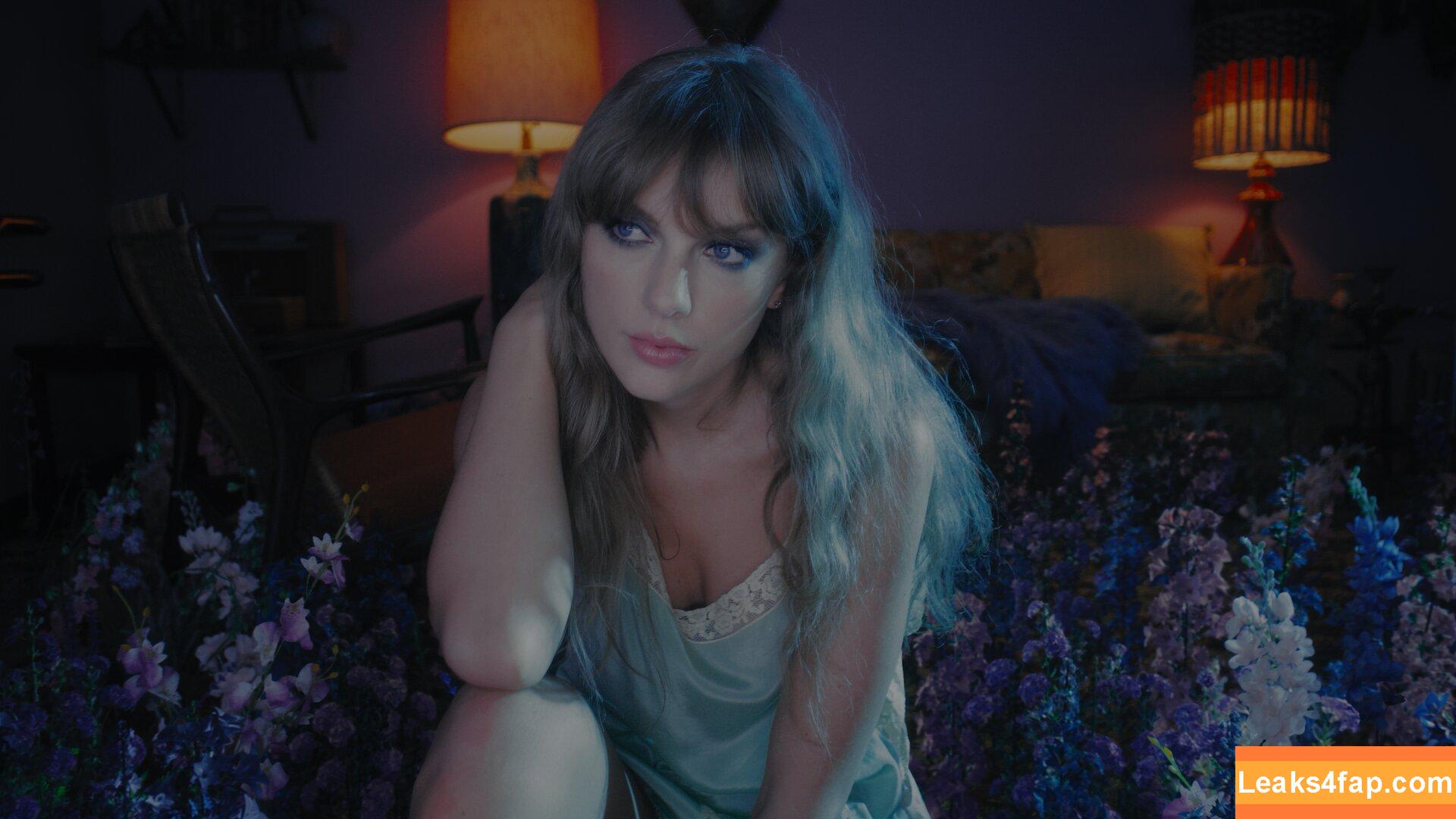 Taylor Swift / TaylorSwift / biancasotelo14 / shawtiee / taylorswift13 leaked photo photo #4293