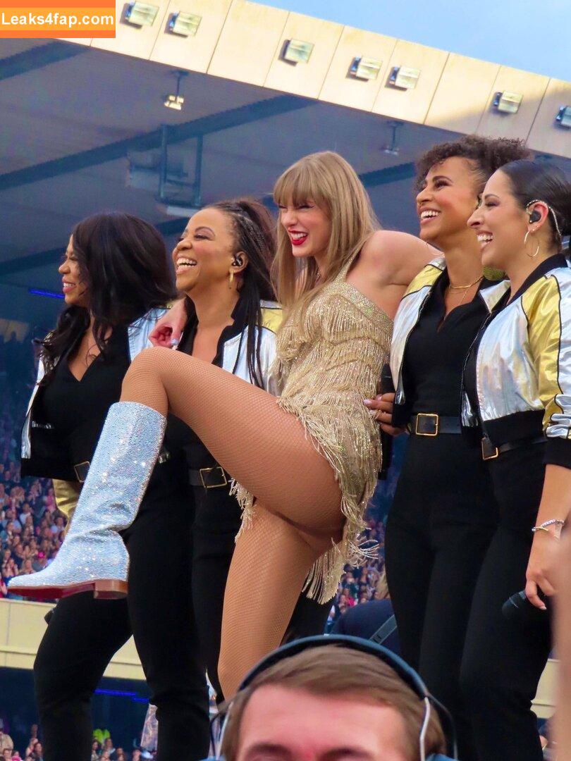 Taylor Swift / shawtiee / taylorswift / taylorswift13 leaked photo photo #4693