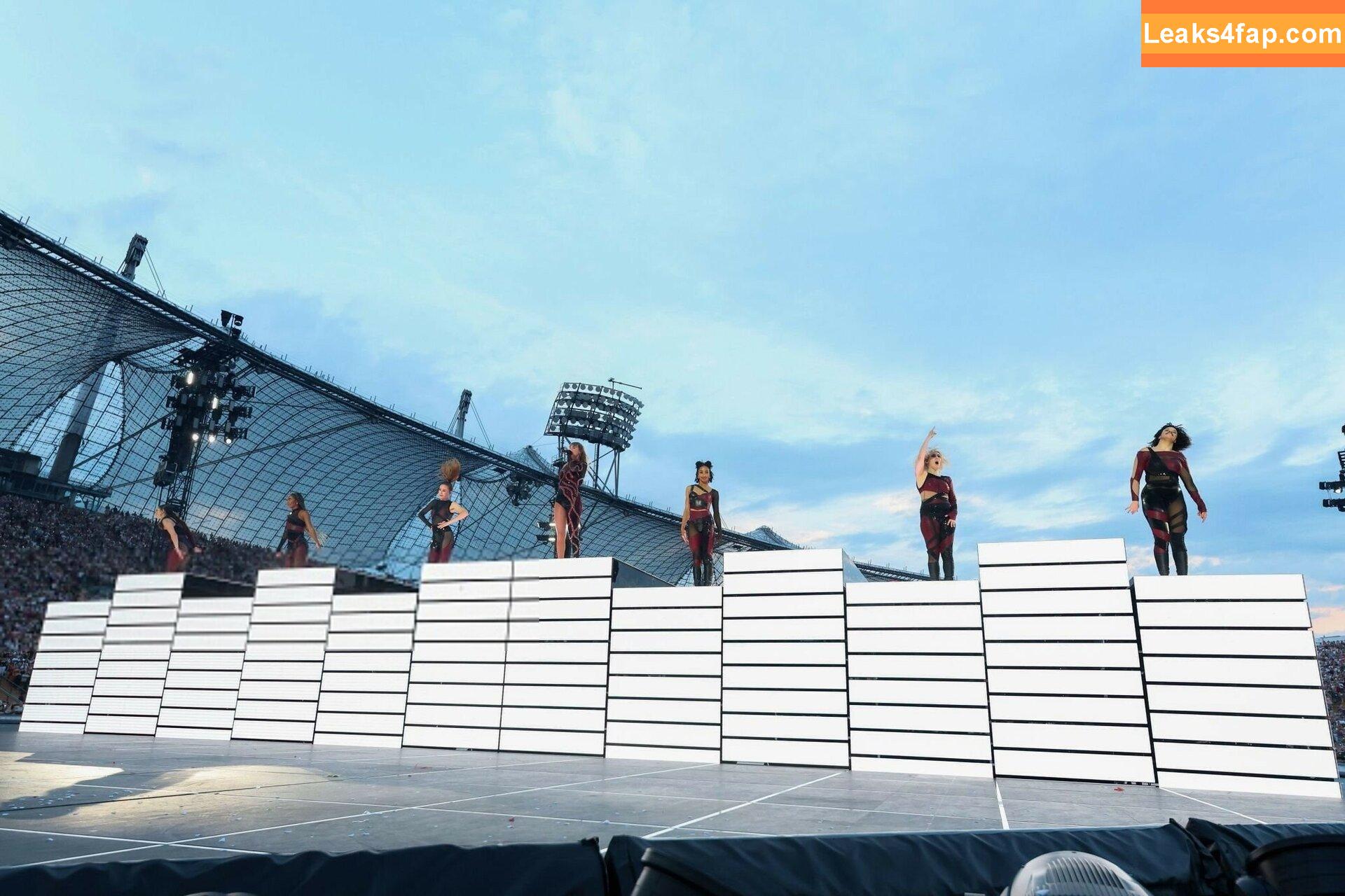 Taylor Swift / shawtiee / taylorswift / taylorswift13 leaked photo photo #4920