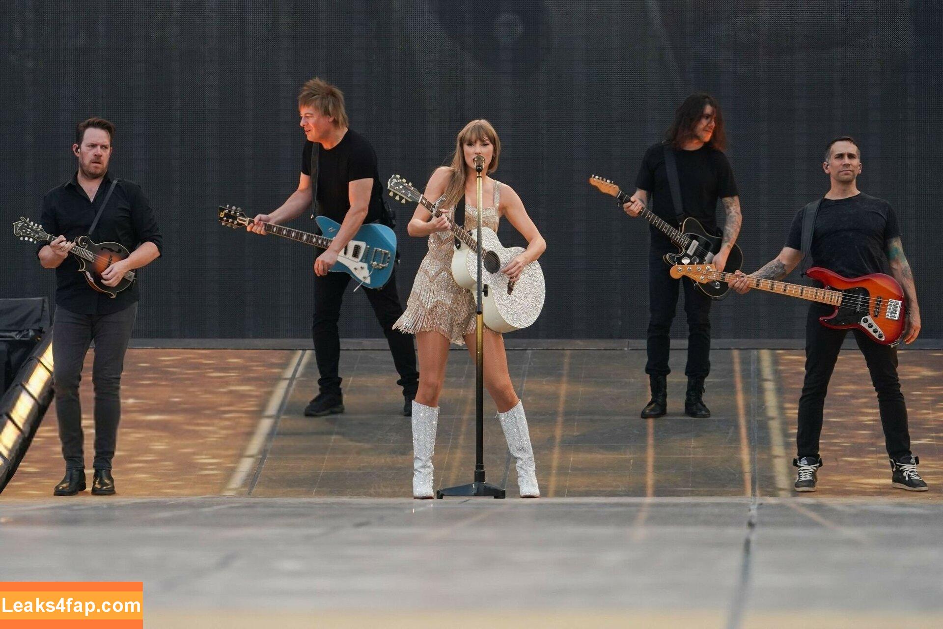 Taylor Swift / shawtiee / taylorswift / taylorswift13 leaked photo photo #4928