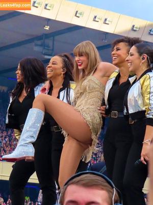 Taylor Swift photo #4693