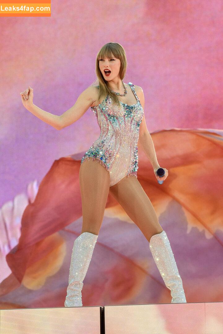 Taylor Swift / shawtiee / taylorswift / taylorswift13 leaked photo photo #5032