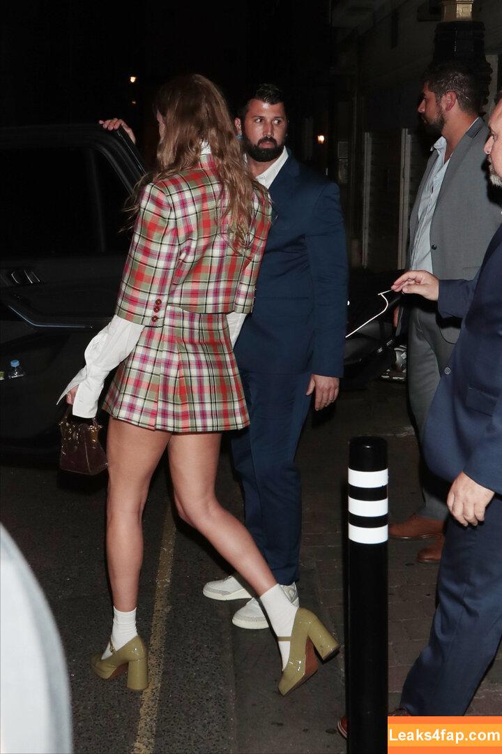 Taylor Swift / shawtiee / taylorswift / taylorswift13 leaked photo photo #5139