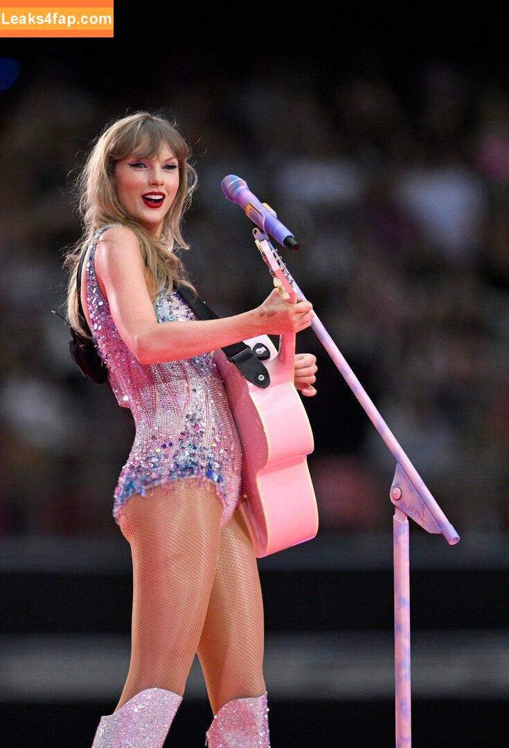 Taylor Swift / shawtiee / taylorswift / taylorswift13 leaked photo photo #5183