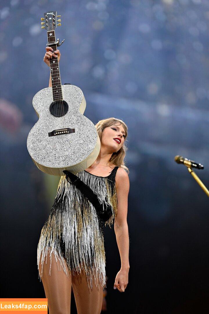 Taylor Swift / shawtiee / taylorswift / taylorswift13 leaked photo photo #5188