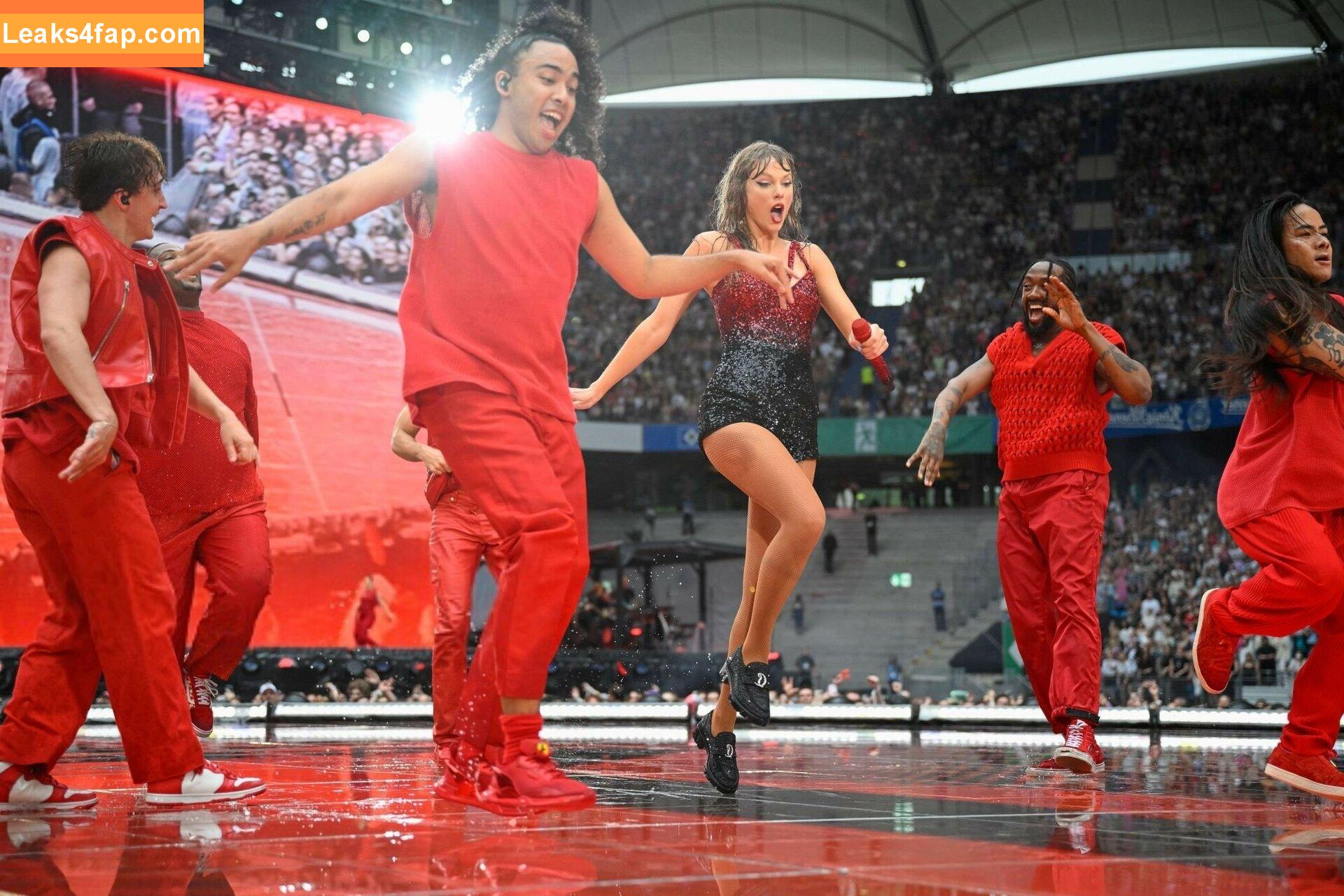 Taylor Swift / shawtiee / taylorswift / taylorswift13 leaked photo photo #5220