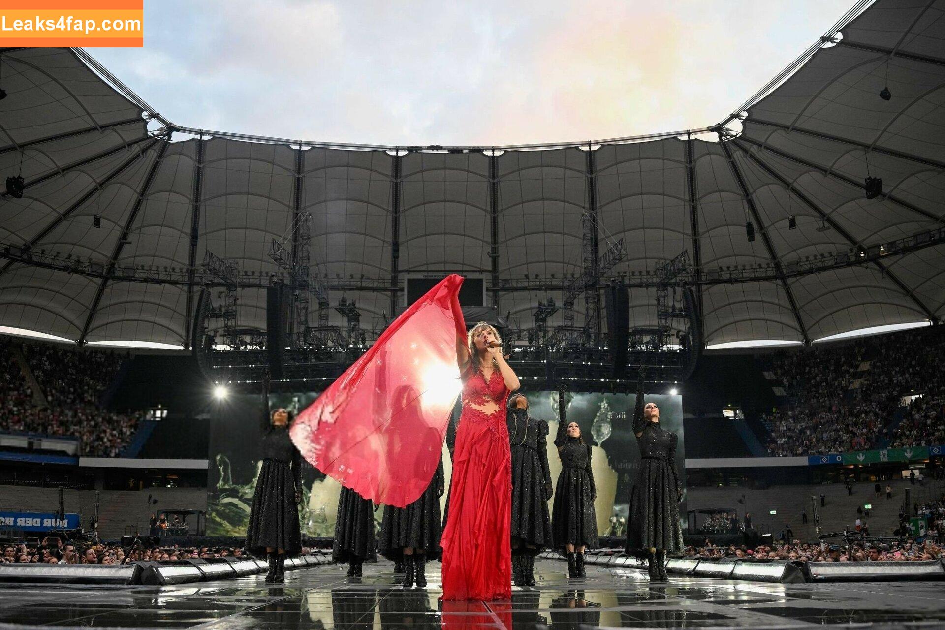 Taylor Swift / shawtiee / taylorswift / taylorswift13 leaked photo photo #5226